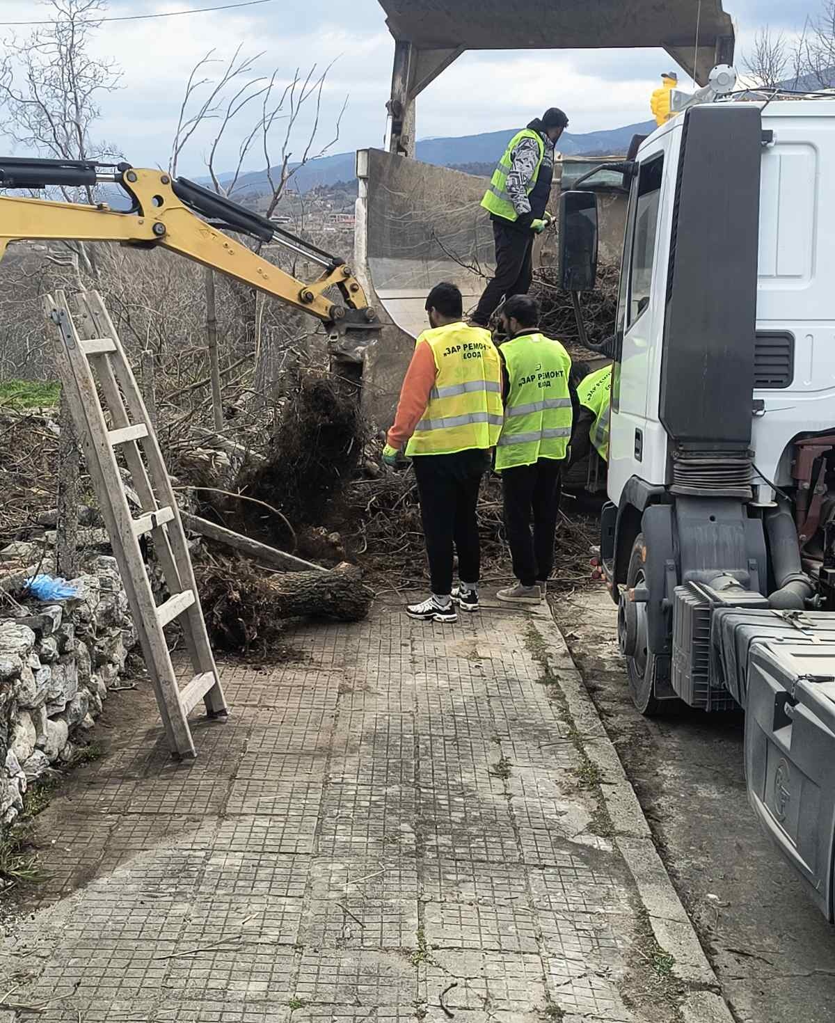 Извозване на отломки